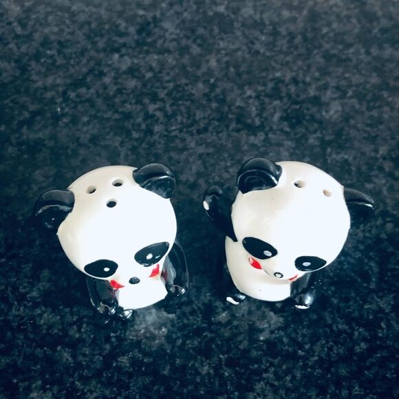 Vintage Ceramic Panda Bear Couple Salt & Pepper Shakers Set - Picture 3 of 5